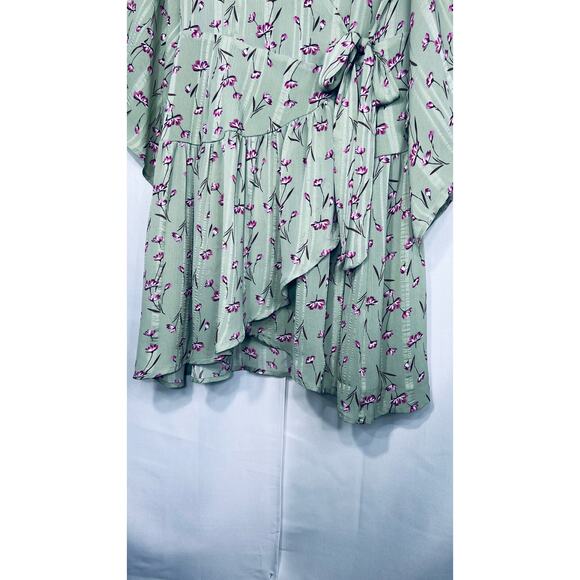 Unique21 Casual Floral Green Wrap Dress - Picture 4 of 14